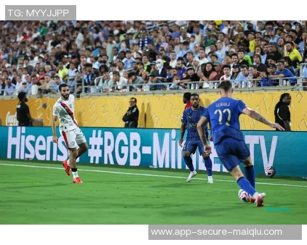 香港足球队挑战皇家马德里展现亚洲球队实力与魅力的巅峰对决